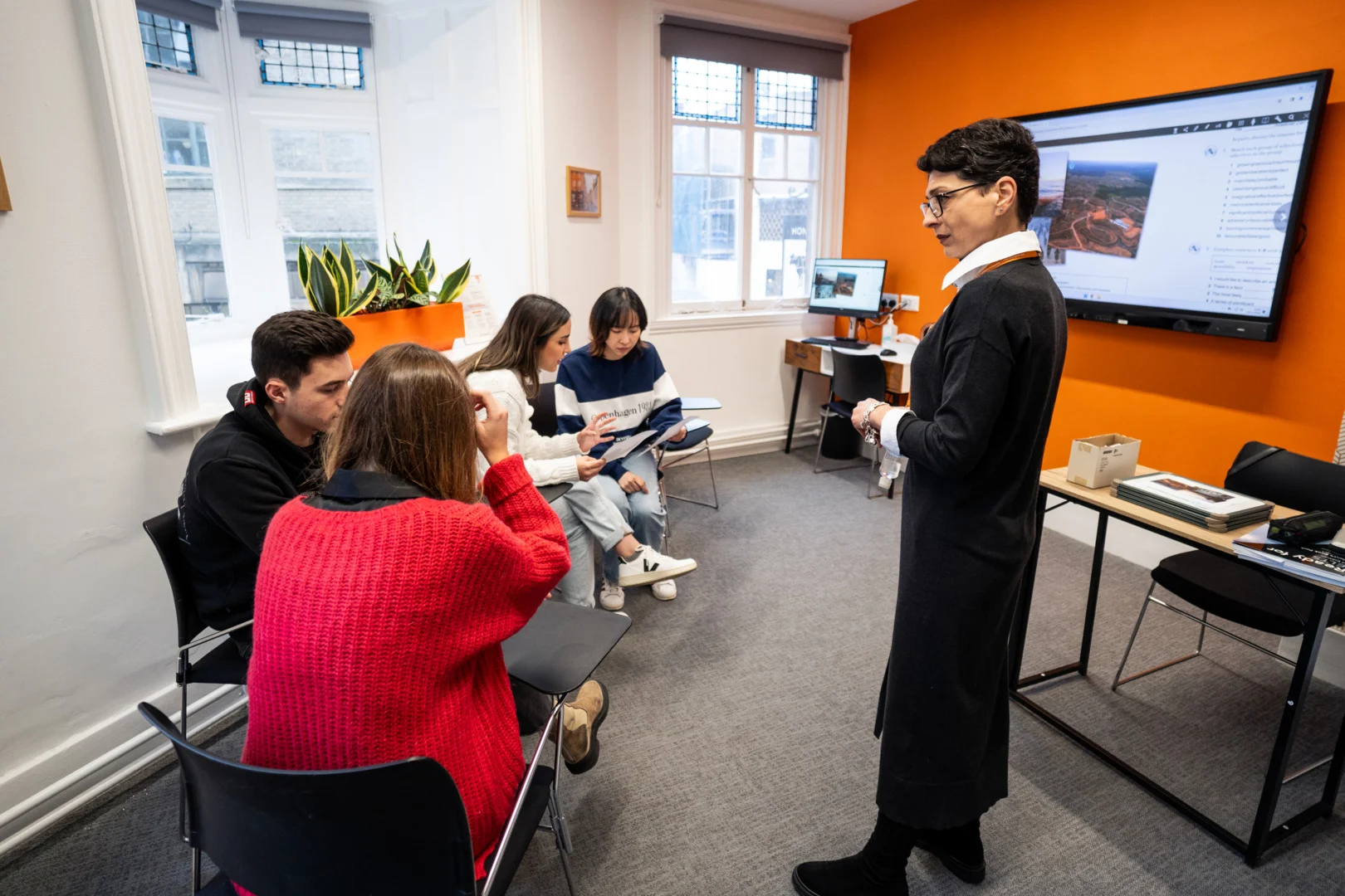  EC English Language Centres 
