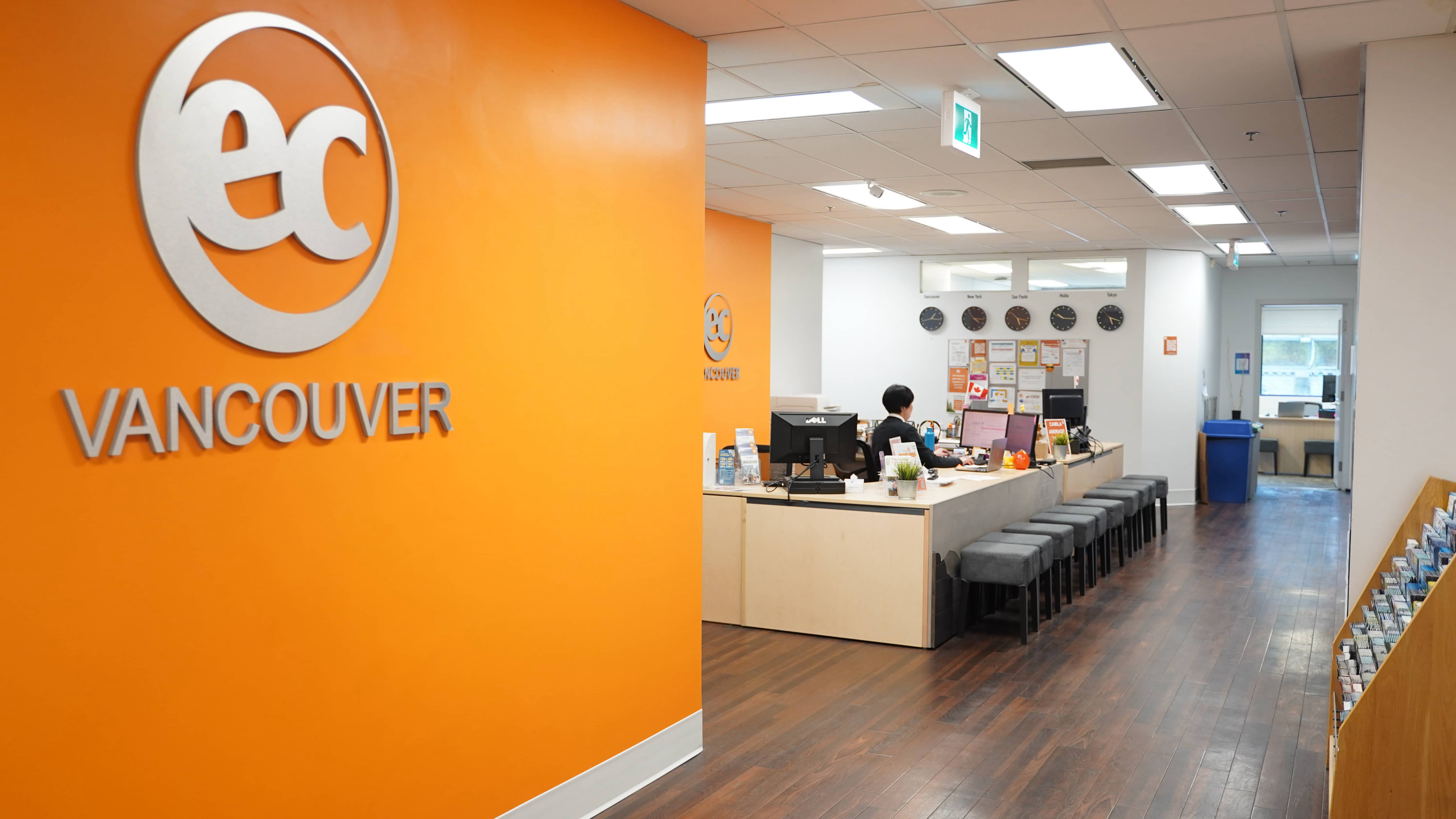 ec vancouver english buildig EC English Language Centres (إي سي لتعليم اللغة الإنجليزية)