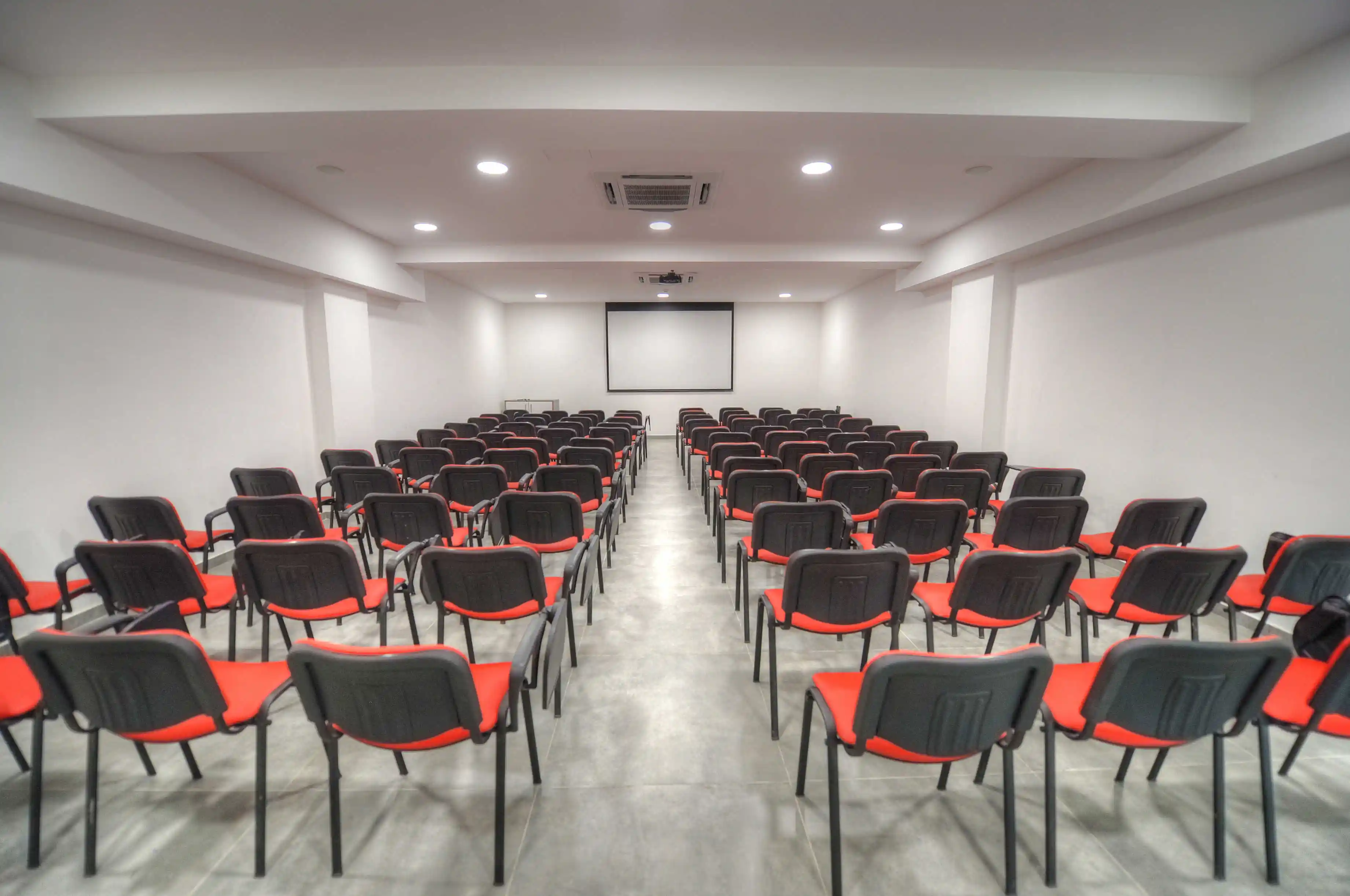 classroom  مدرسة آيلز -مالطا 