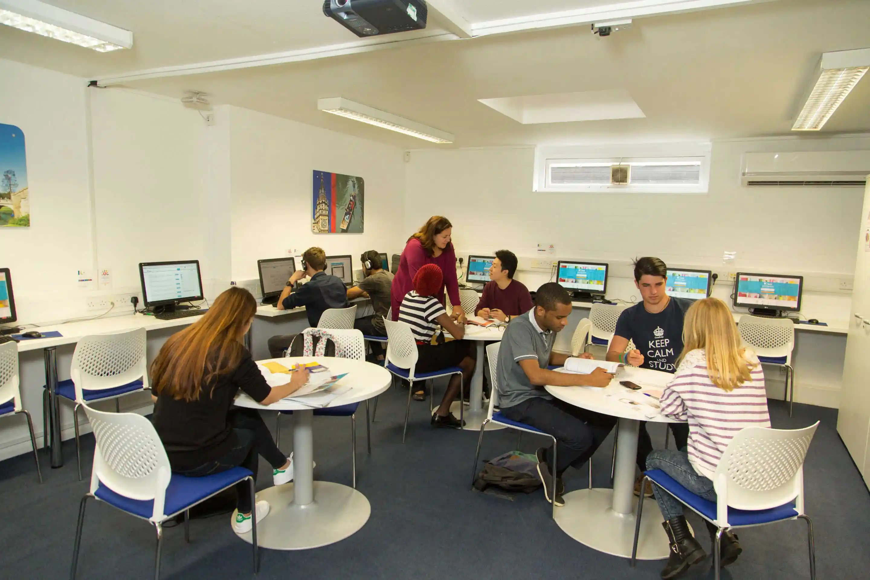  classroom Kaplan Dil Okulları