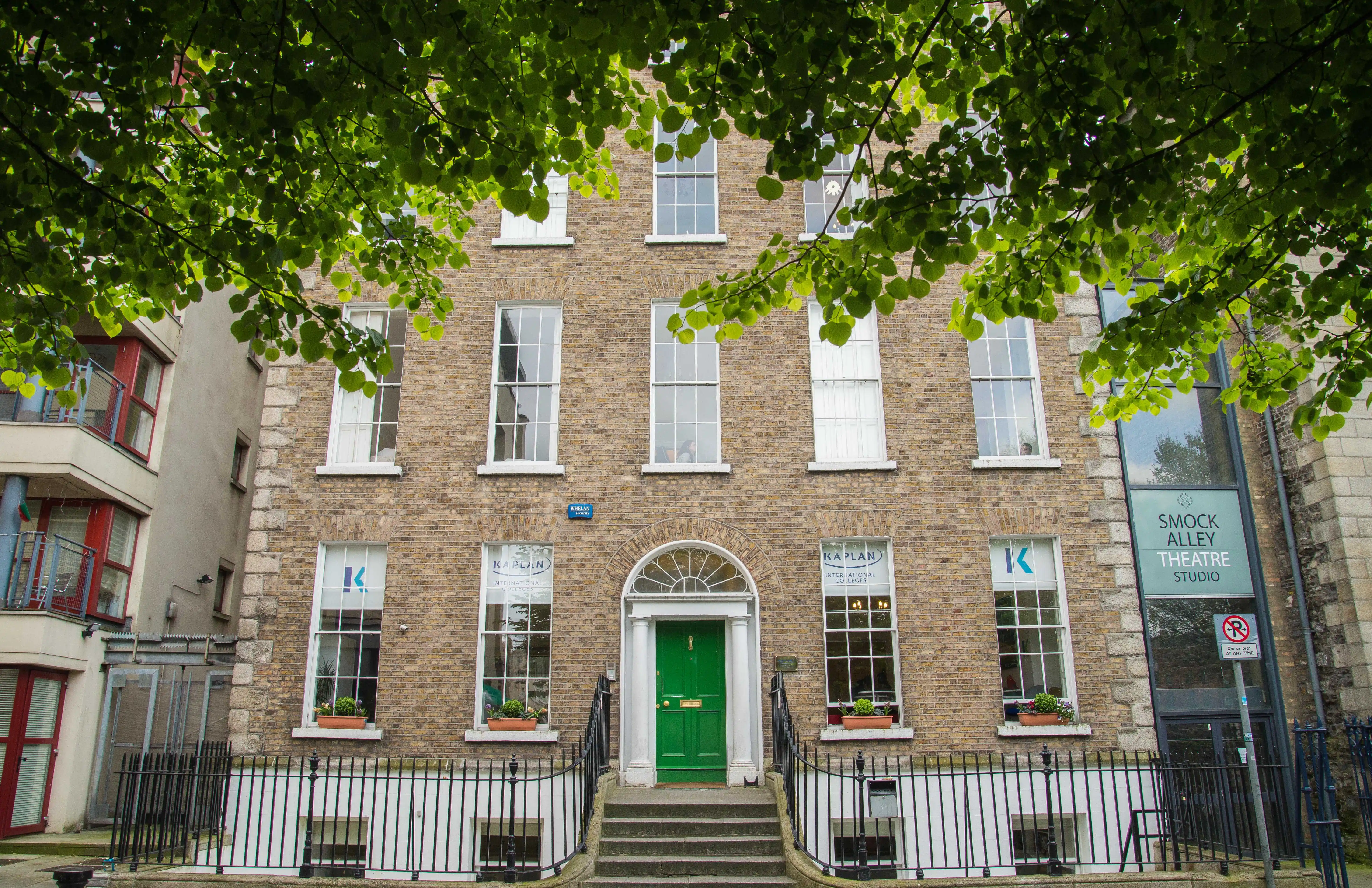 Kaplan Dublin English School