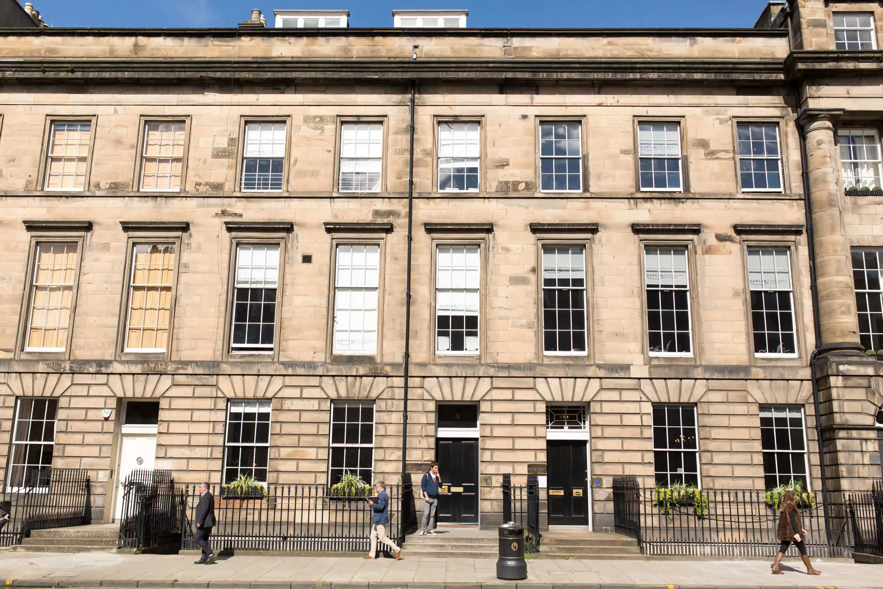 Kaplan Edinburgh English School