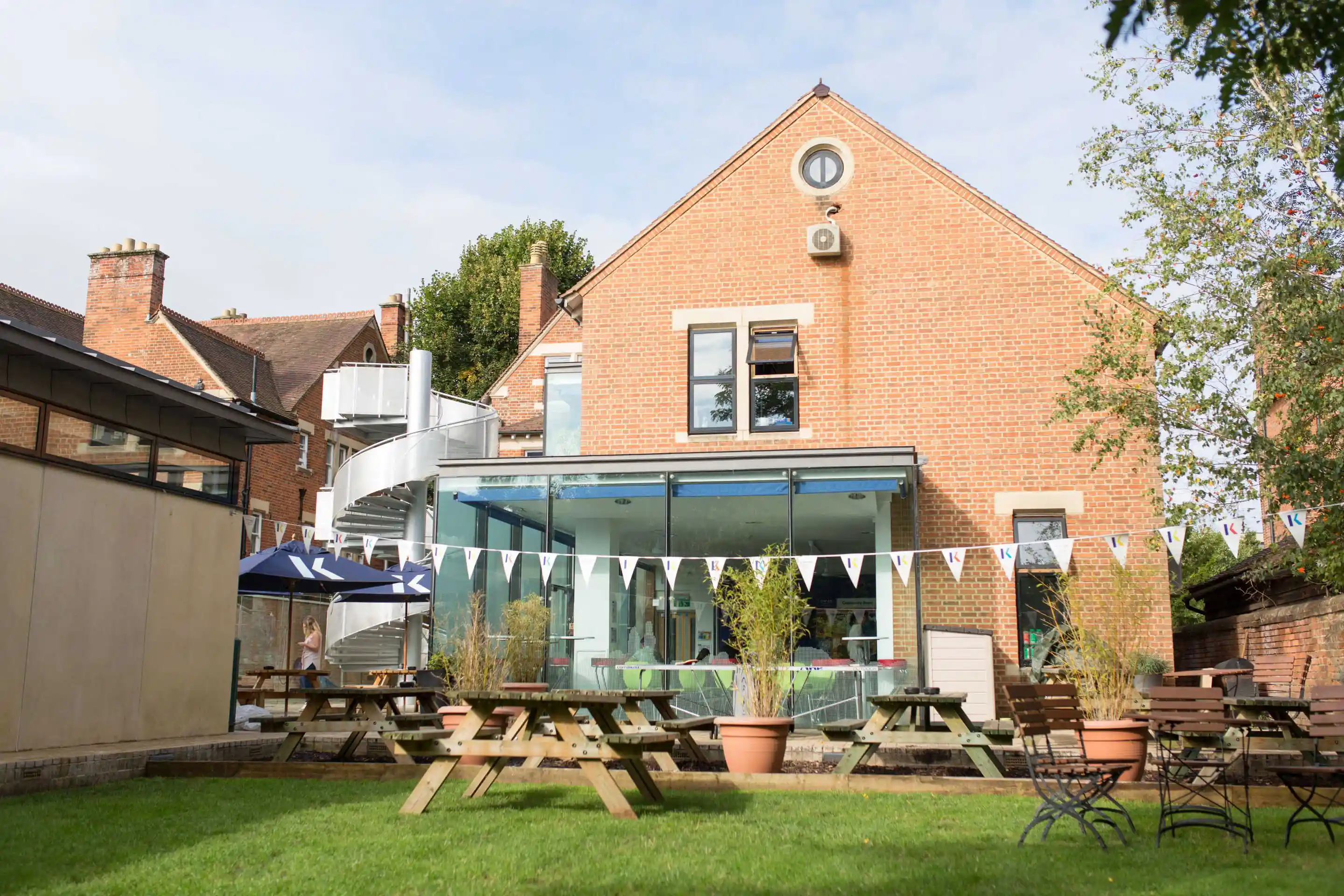 مدرسة كابلان الإنجليزية - أُكسفورد