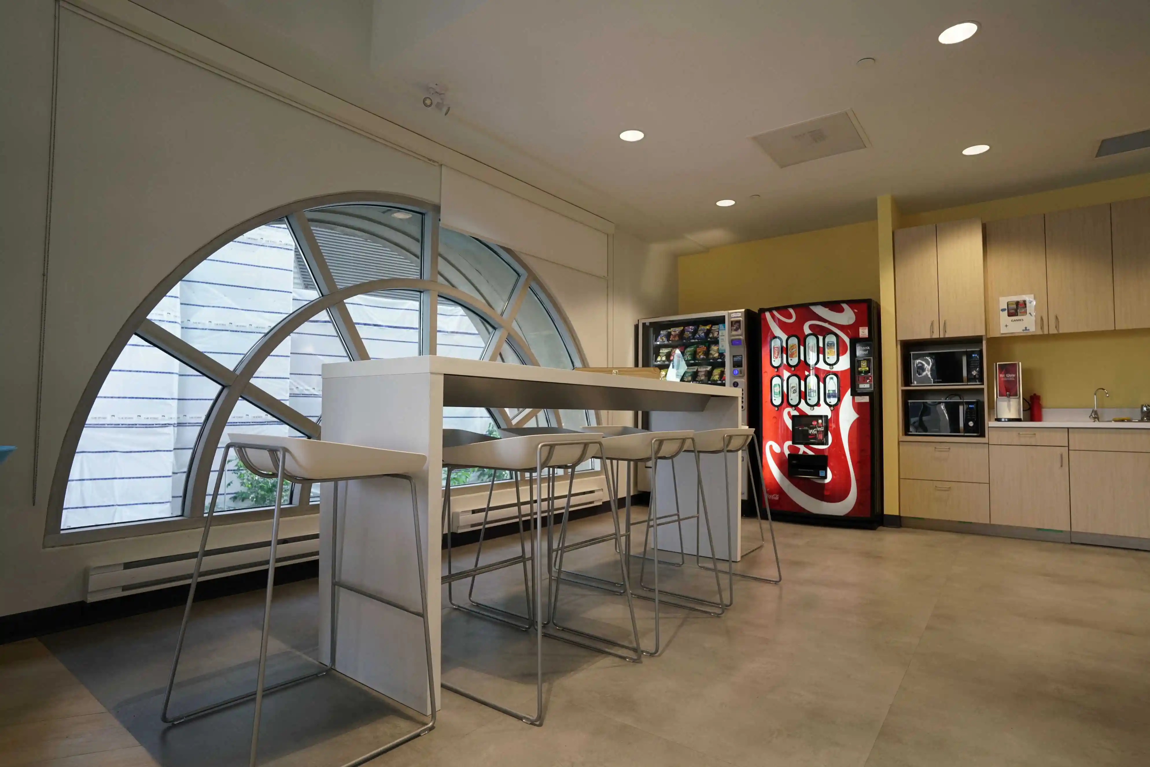 common areas  Kaplan International Language Schools