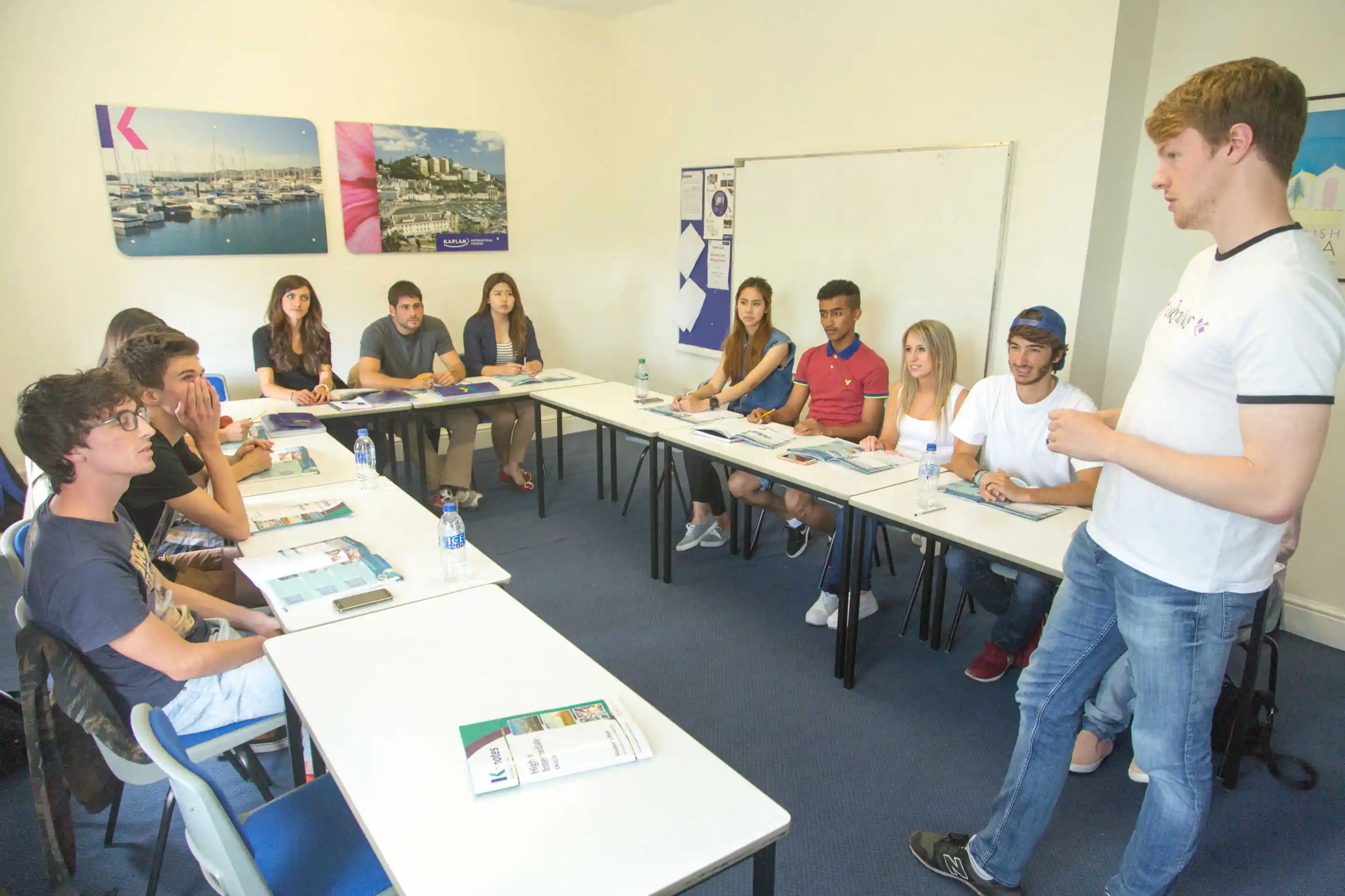 classroom  Escuelas de Idiomas Internacionales Kaplan