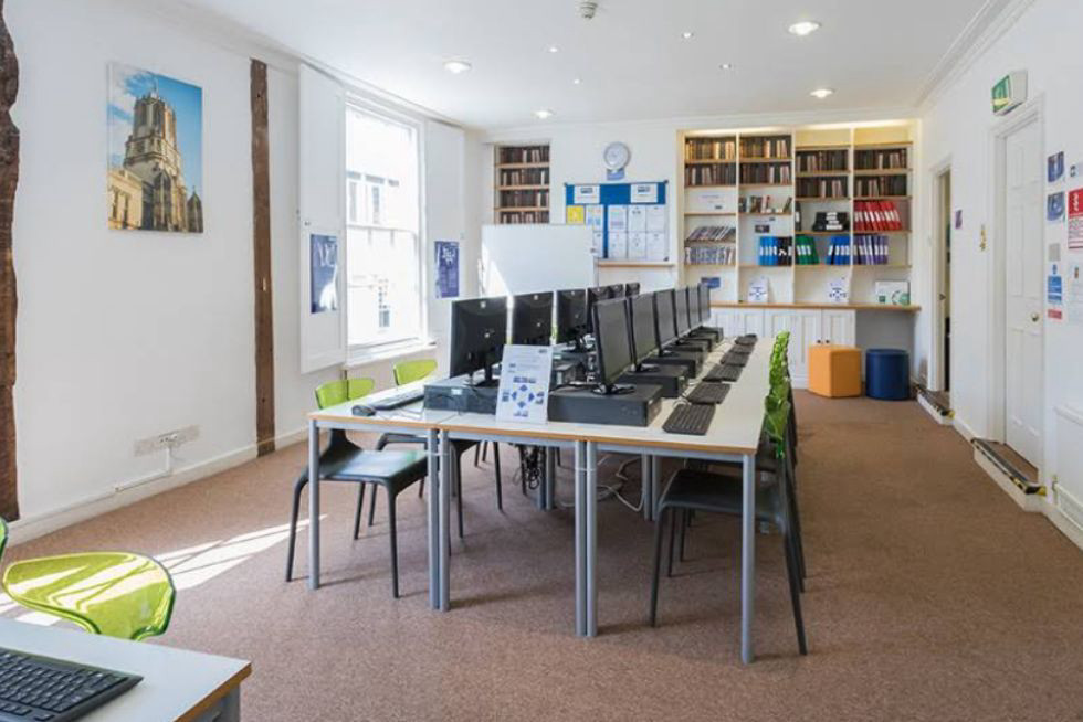 class Oxford International