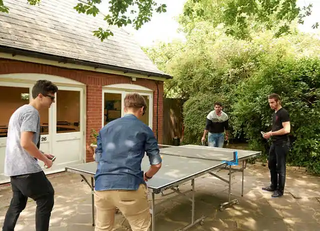  مدرسة سانت جايليز لندن -  هايجايت